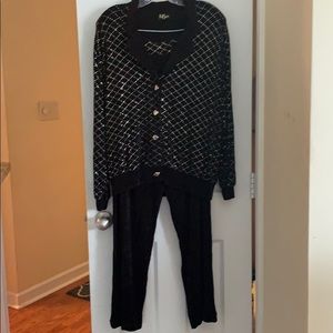 Woman’s 2piece evening pantsuit